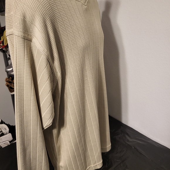 XL Rampage Shirt - Picture 2 of 5